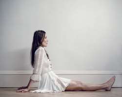 She is a fitness follower and practices boxing and yoga to maintain her health and body.